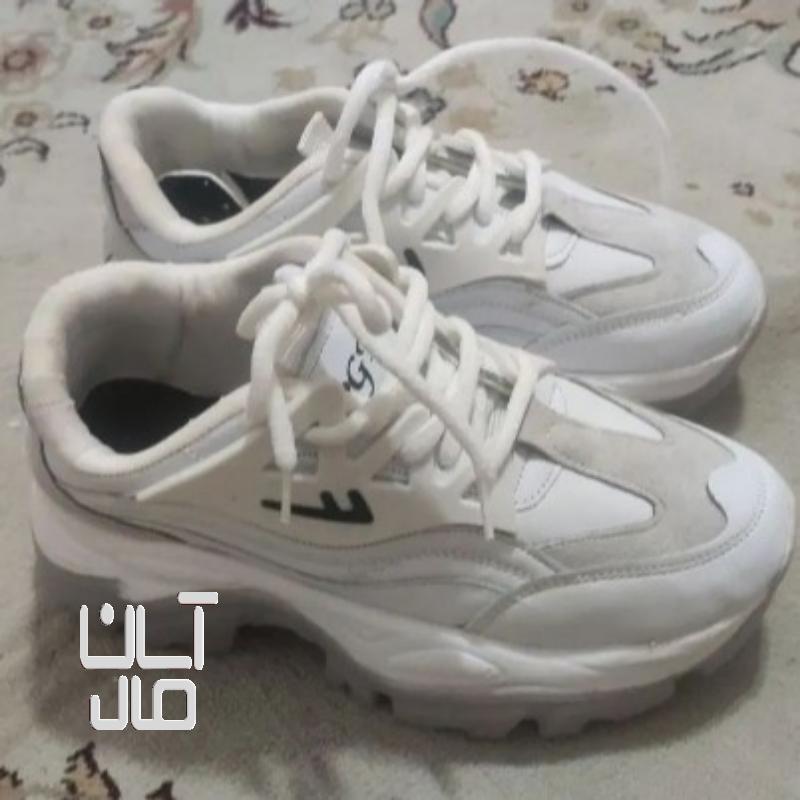 کفش کتونی