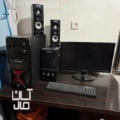 کامپیوتر بهمراه همه وسایل