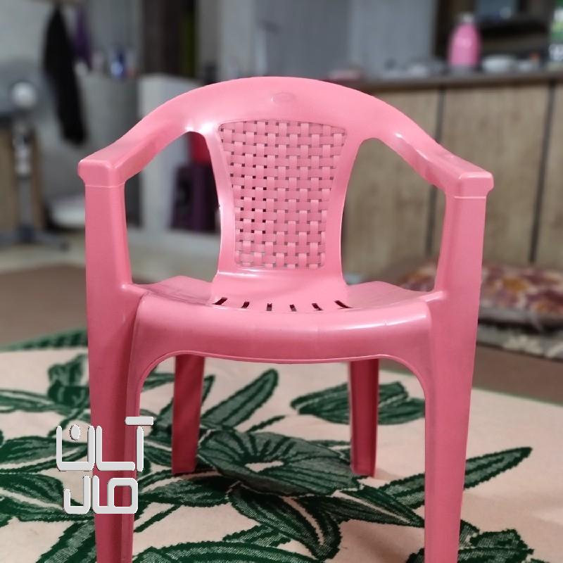 صندلی پلاستیکی