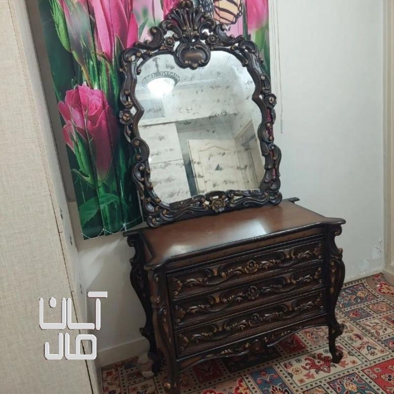 دراور و آینه