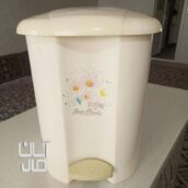 سطل زباله پلاستیکی