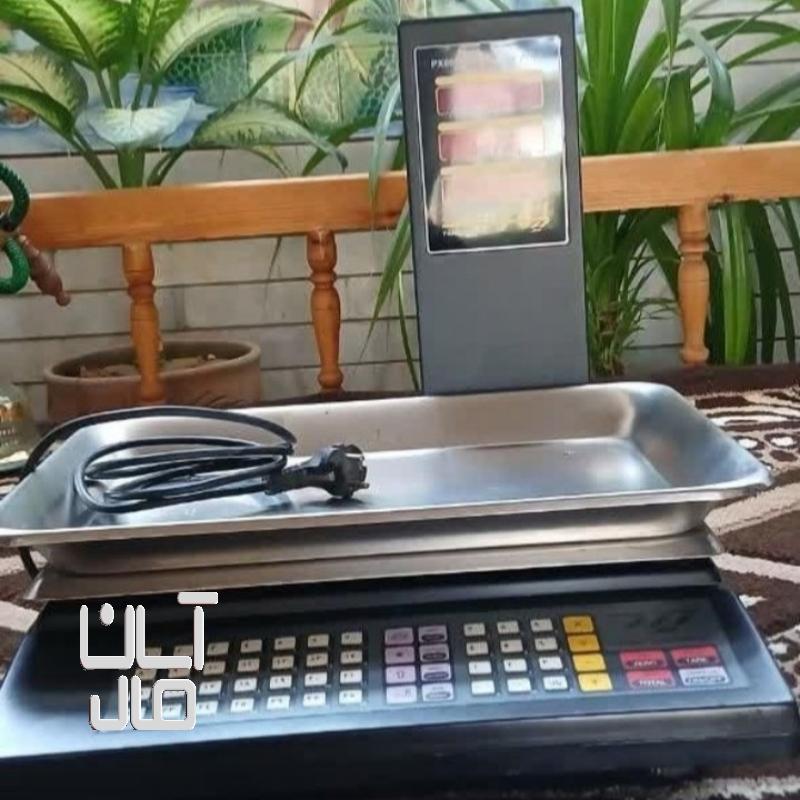 ترازوی دیجیتالی ۳۰ کیلویی