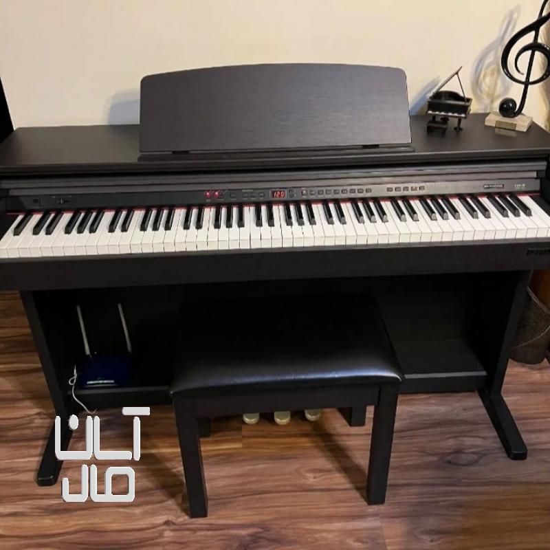 پیانوی دیجیتال اورلا