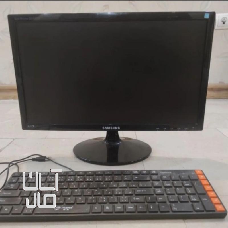 مانیتور ۱۹ تینچ سامسونگ وکیبورد