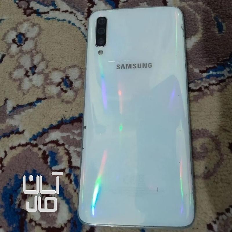 گوشی سامسونگ A70