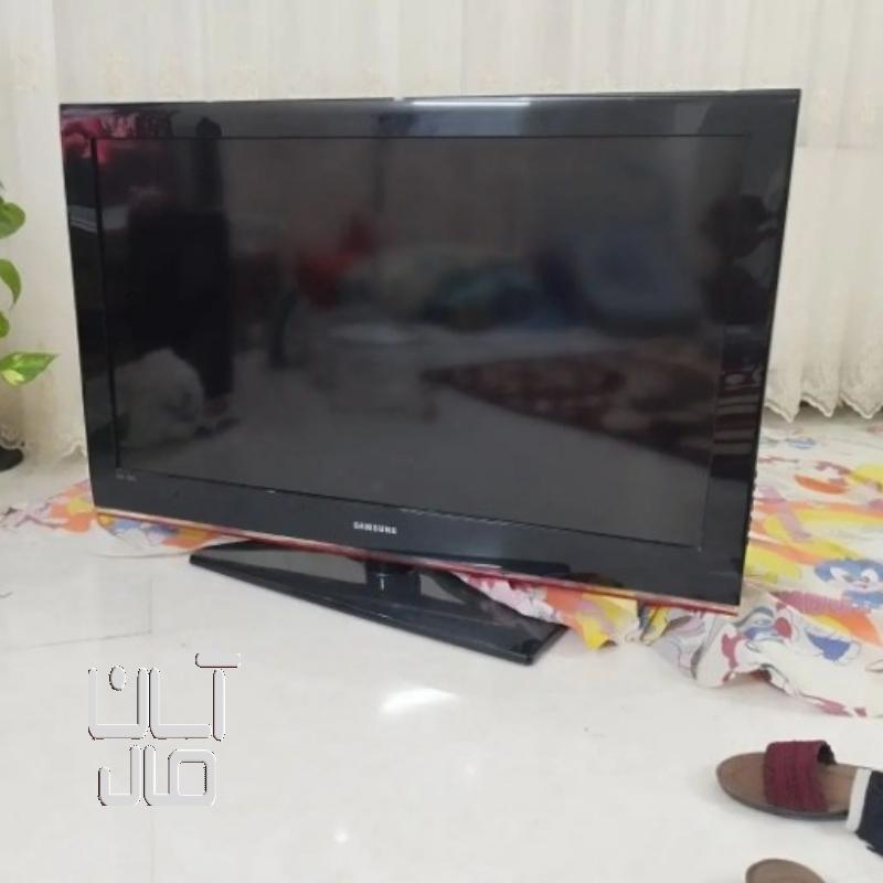 تلویزیون ال سی دی ۴۰ اینچ