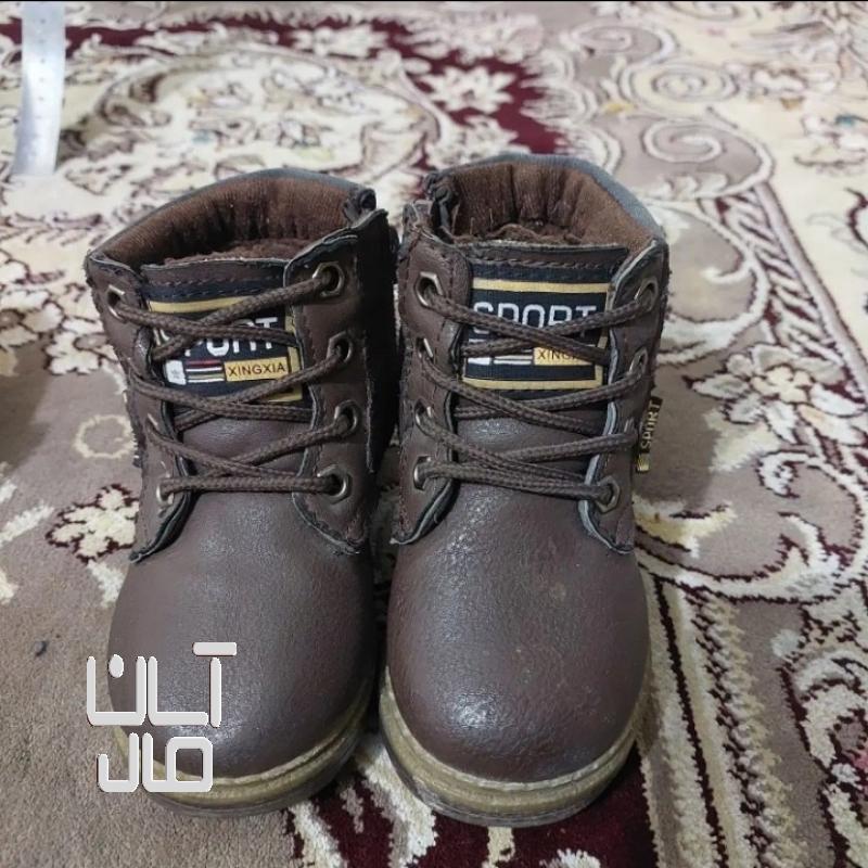 کفش بچگانه