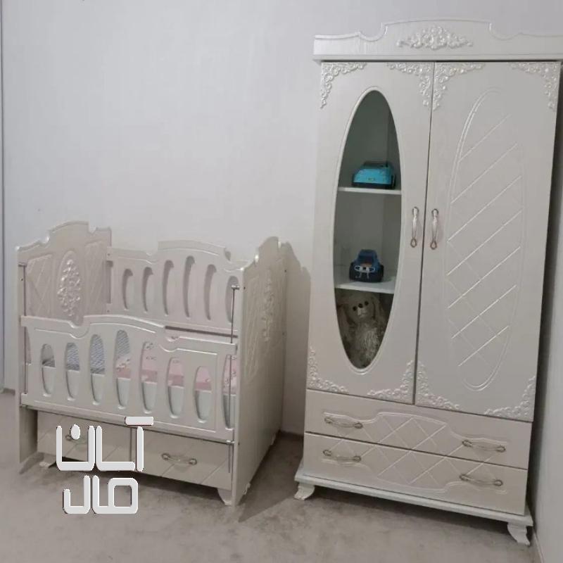 تخت وکمد کودک