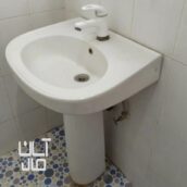 روشویی همراه شیر
