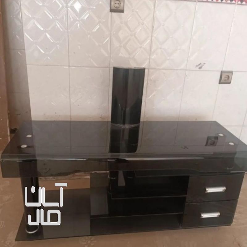 میز تلویزیون شیشه ای