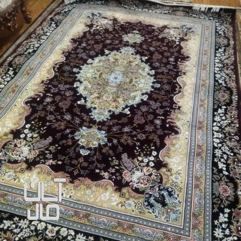 یک جفت فرش ۶ متری