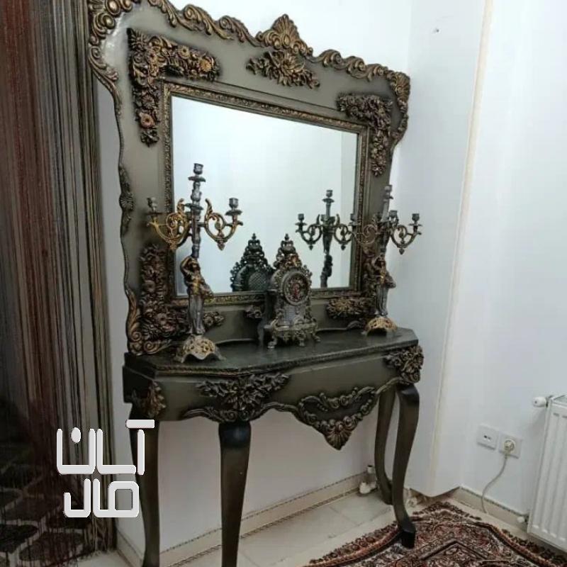 آینه کنسول بهمراه دو عدد شمعدان وساعت
