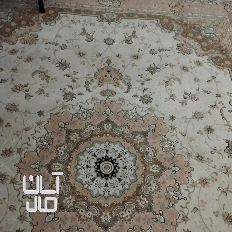 فرش گل برجسته ۱۲متری