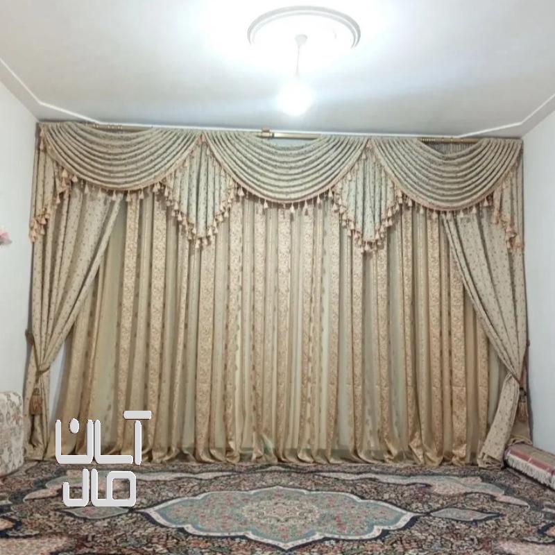 پرده سلطنتی