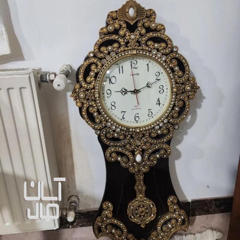 ساعت دیواری