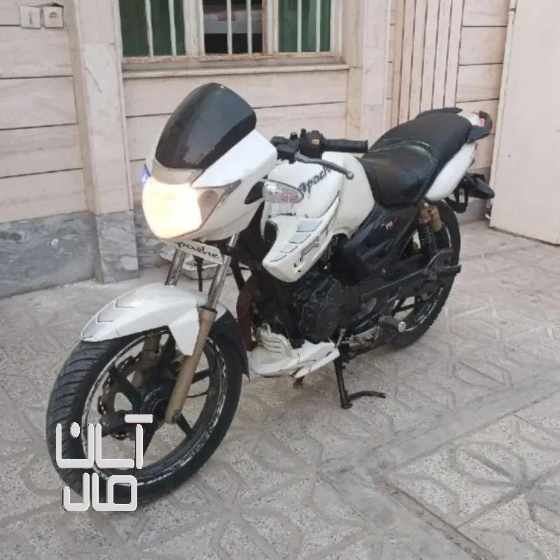 موتور سیکلت آپاچی