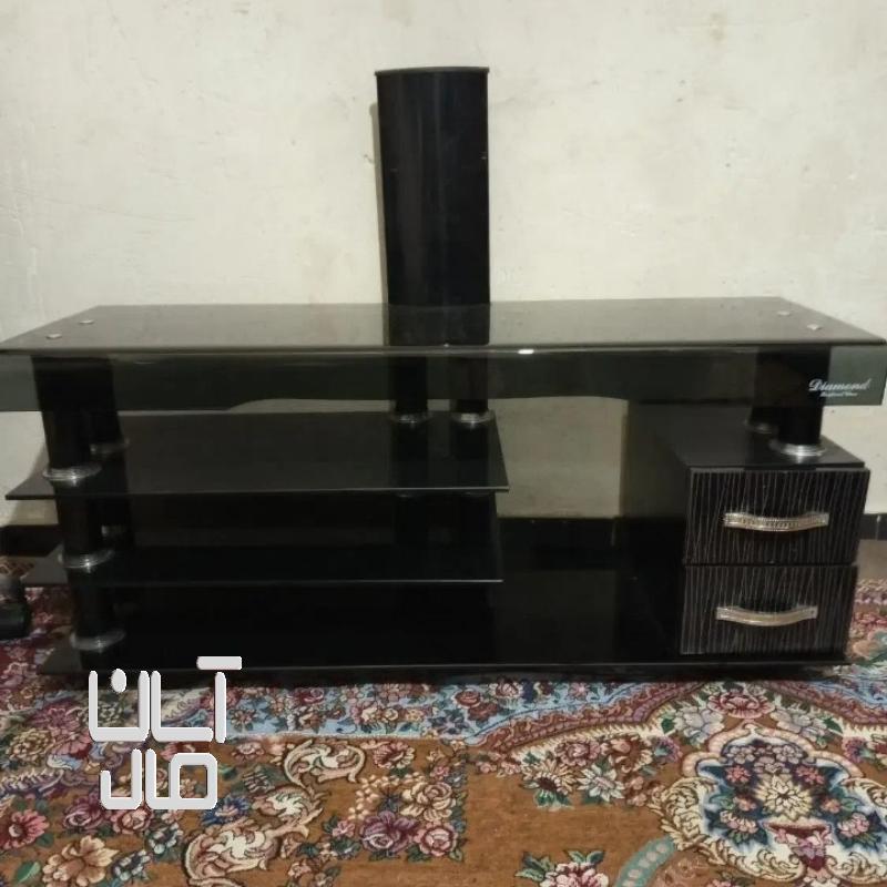 میز تلویزیون شیشه ای