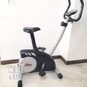 دوچرخه ثابت ورزشی