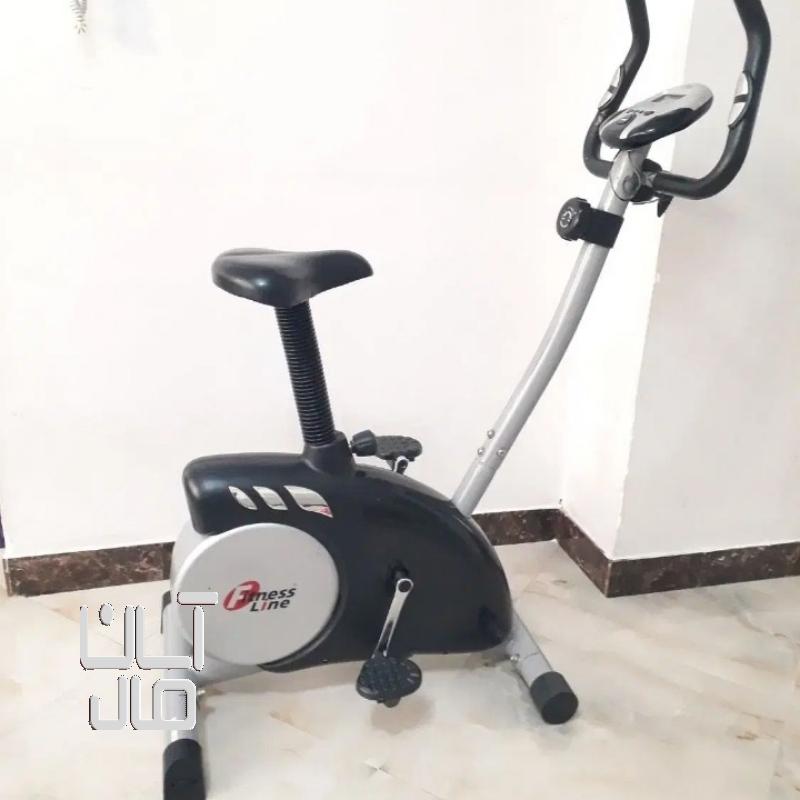 دوچرخه ثابت ورزشی