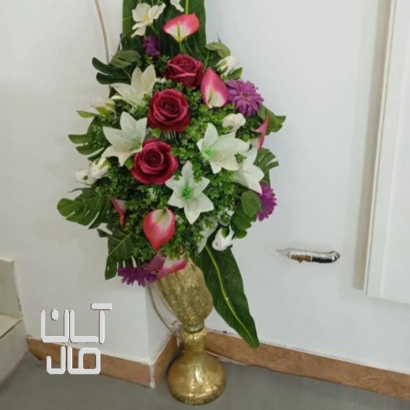 گل مصنوعی باگلدان