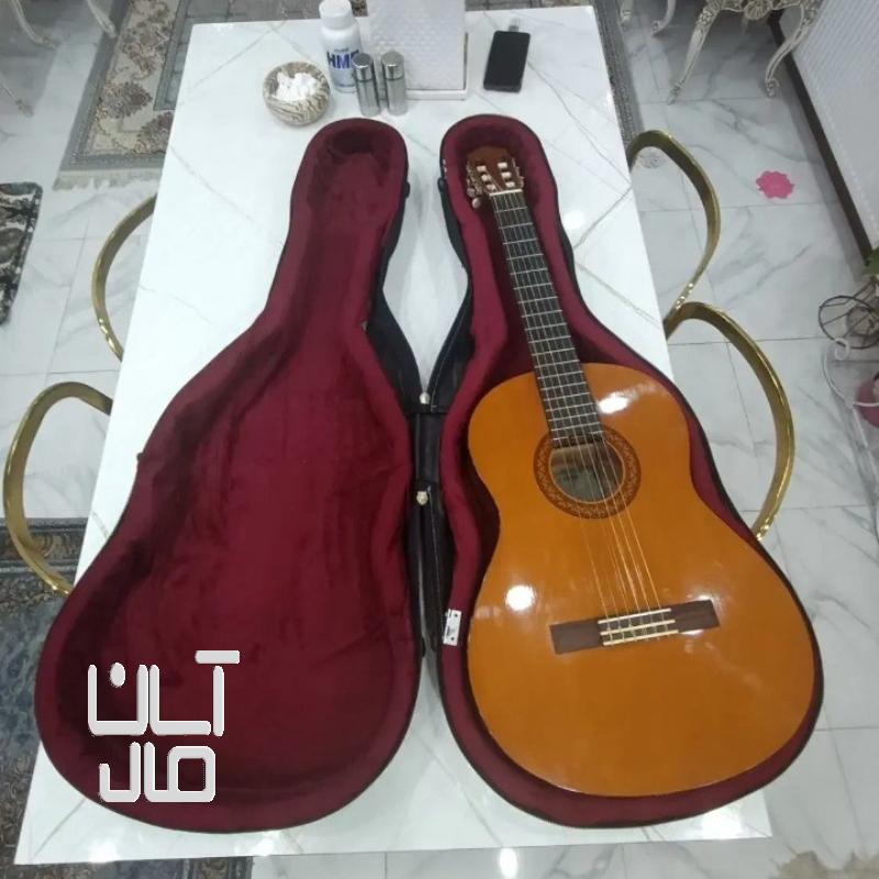 گیتار یاماها