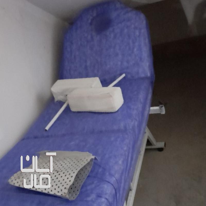فروش فوری یه عددتخت سالم سه تیکه مخصوص کارپزشکی