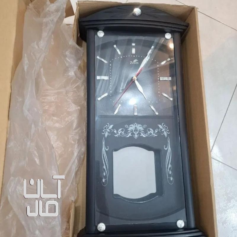 ساعت دیواری