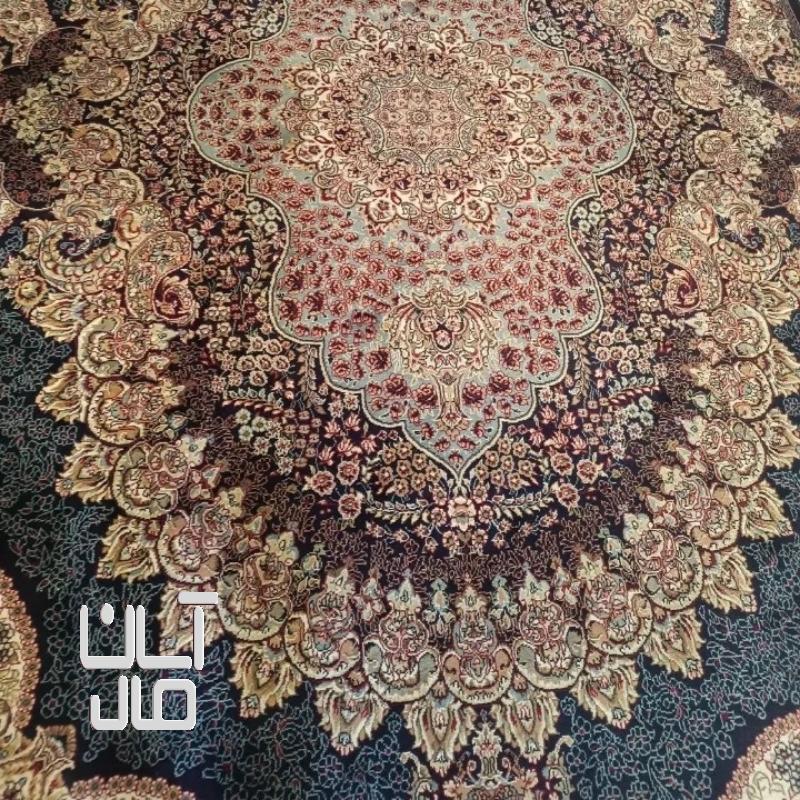 یک جفت فرش ۷۰۰شانه