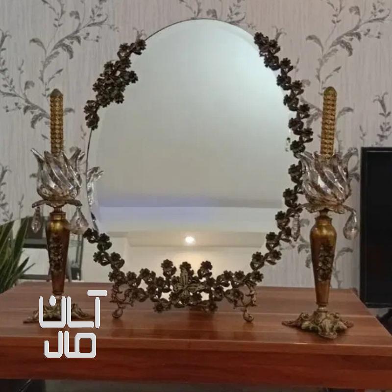 آینه وشمعدان