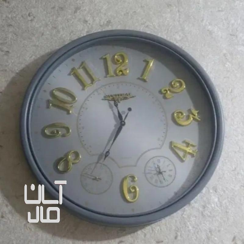 ساعت دیواری