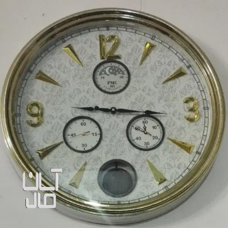 ساعت دیواری