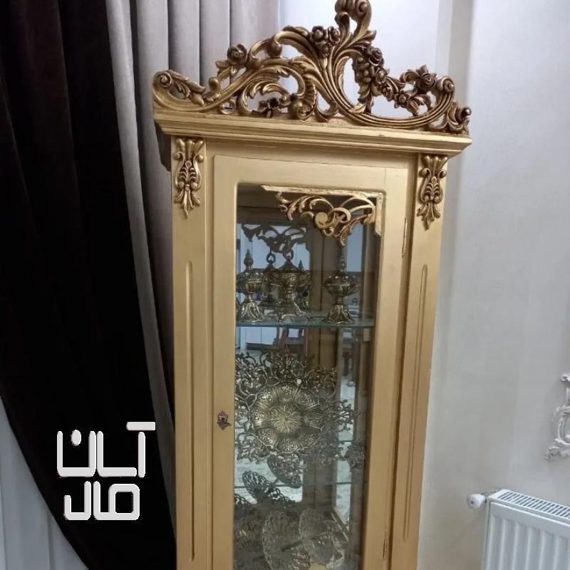 بوفه چوبی طلایی