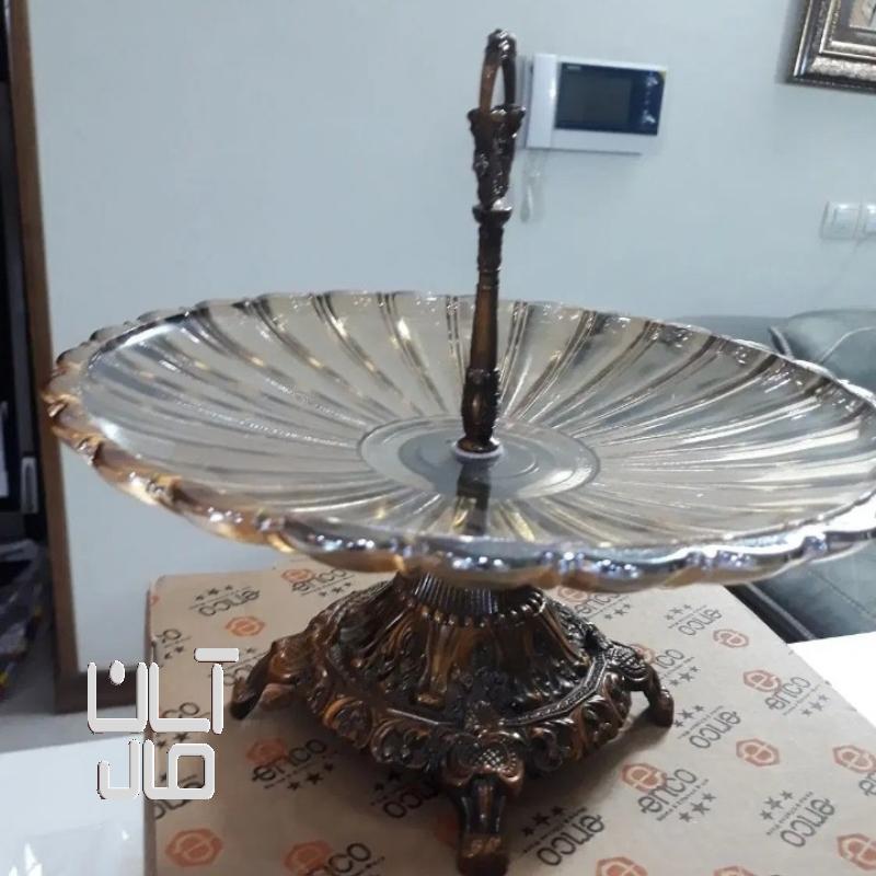 شیرینی خوری شامپاینی