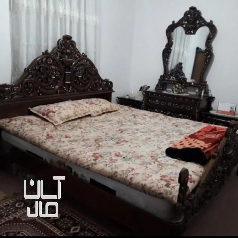 تخت دونفره بامیز آرایشی وپاتختی