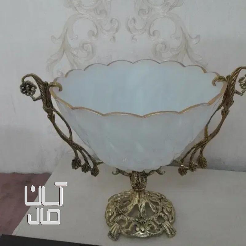 میوه خوری پایه دار