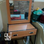 میز لوازم آرایشی سالم