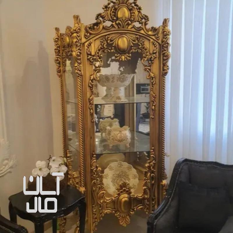 بوفه چوبی طلایی