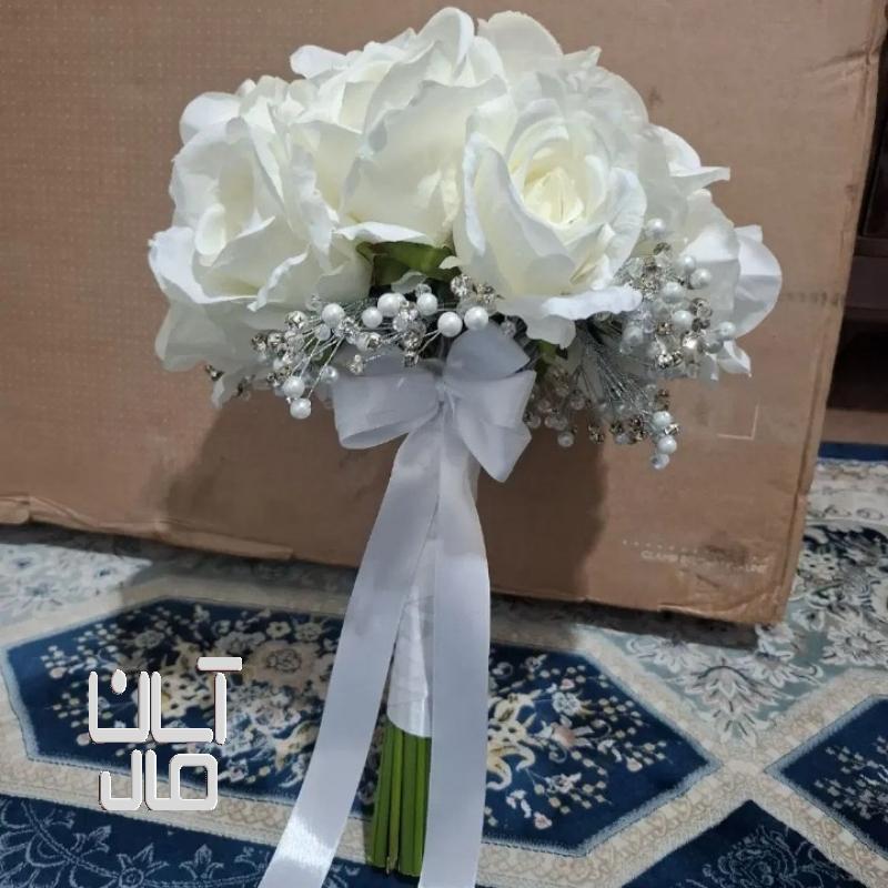 دسته گل عروس