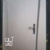۲ عدد درب اتاق و دستشویی