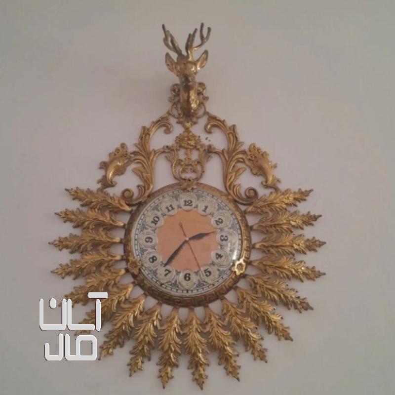 ساعت دیواری