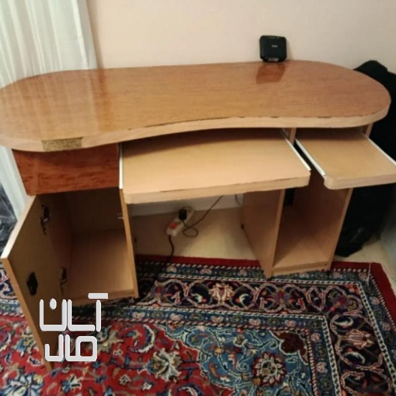میز کامپیوتر