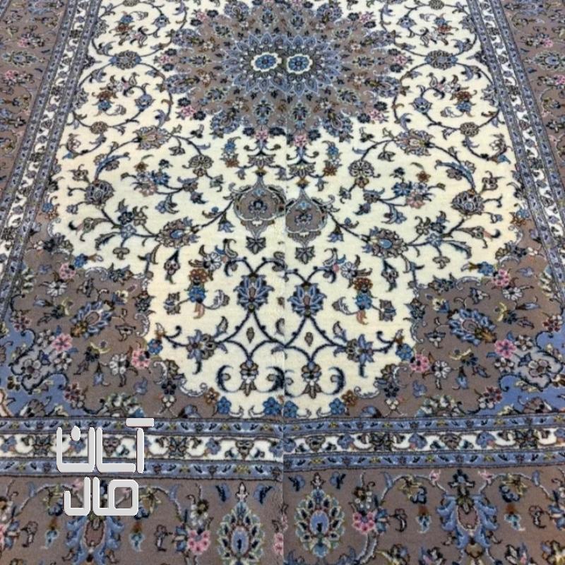 فرش دستبافت ۶متری