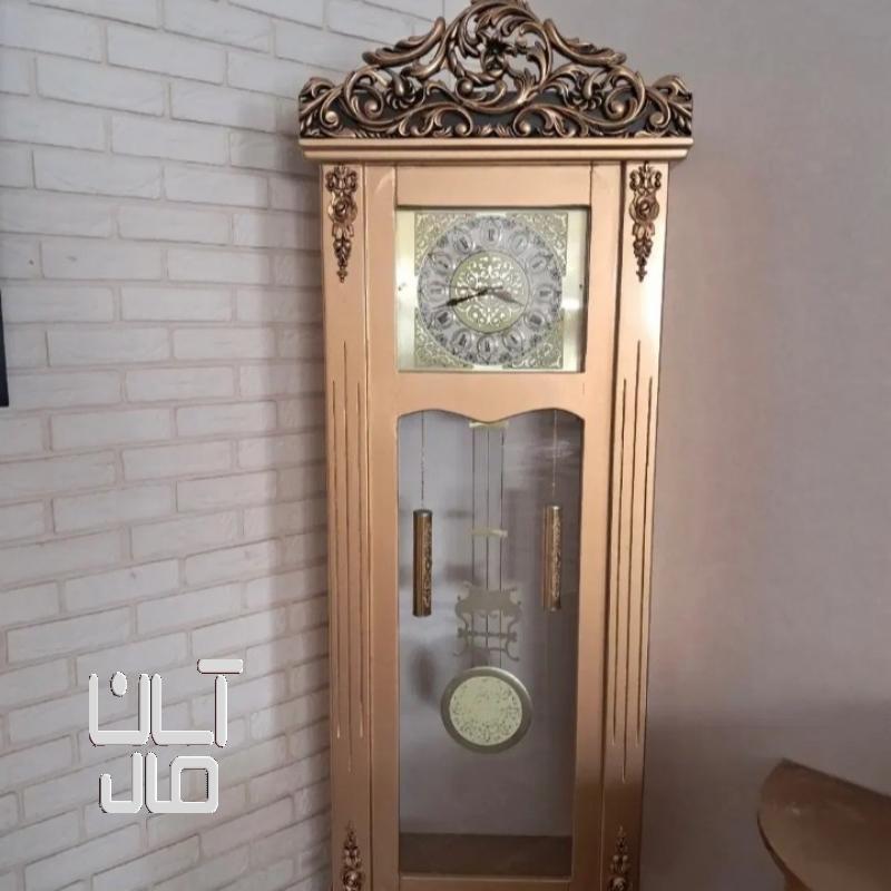 ساعت ایستاده