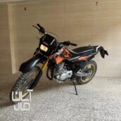 موتور سیکلت پیشرو