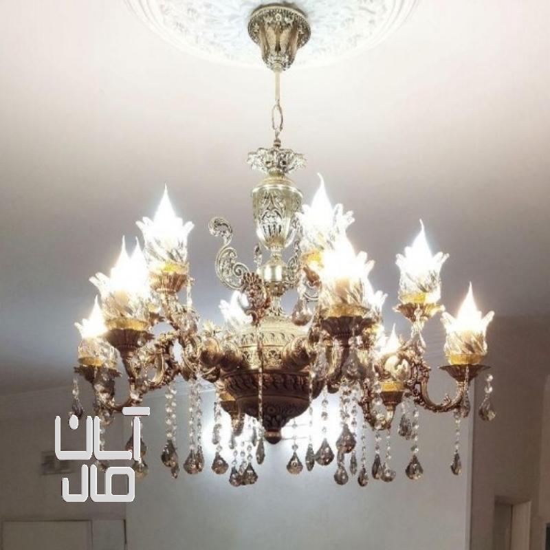 لوستر ۱۲ شعله