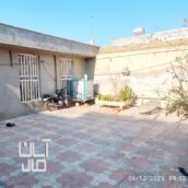 «یک خانه ویلایی بزرگ»