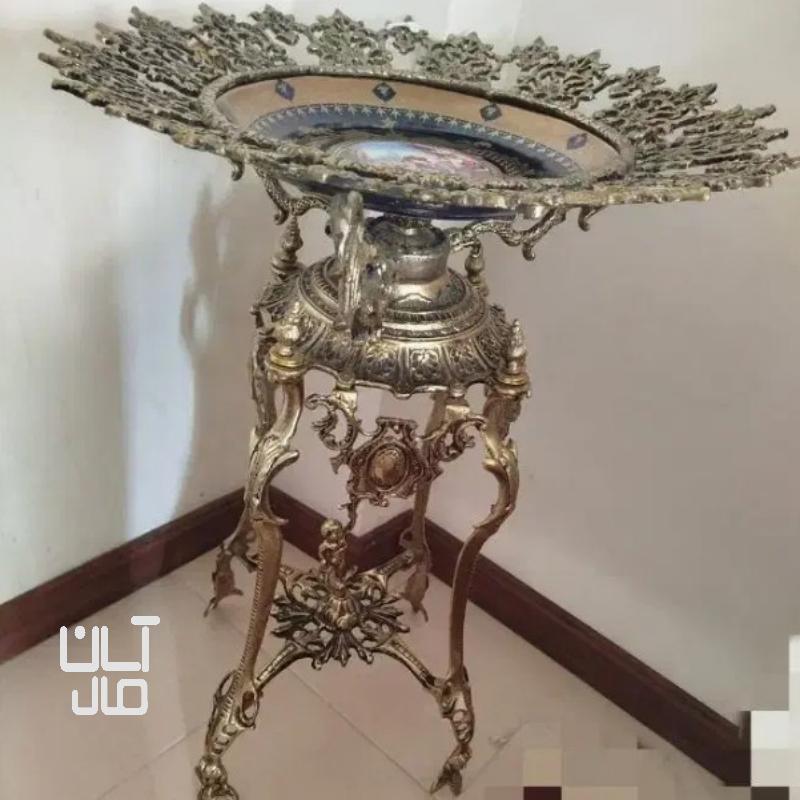 میوه خوری برنز کنار سالنی