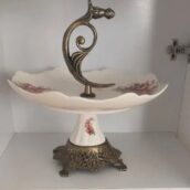 شیرینی خوری