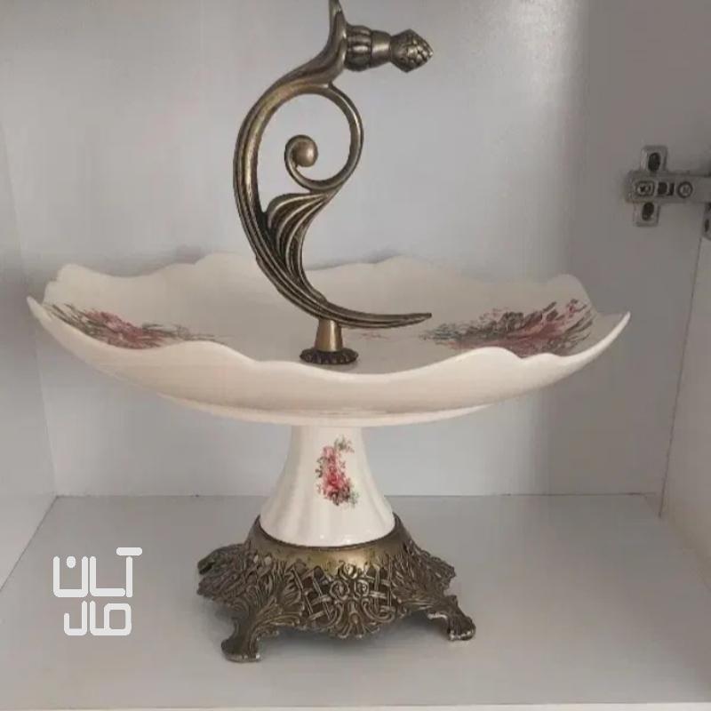 شیرینی خوری