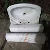 روشویی پایه دار